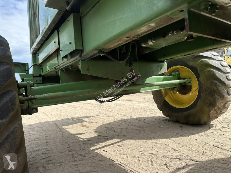 Oogst John Deere 6650 FOR PARTS