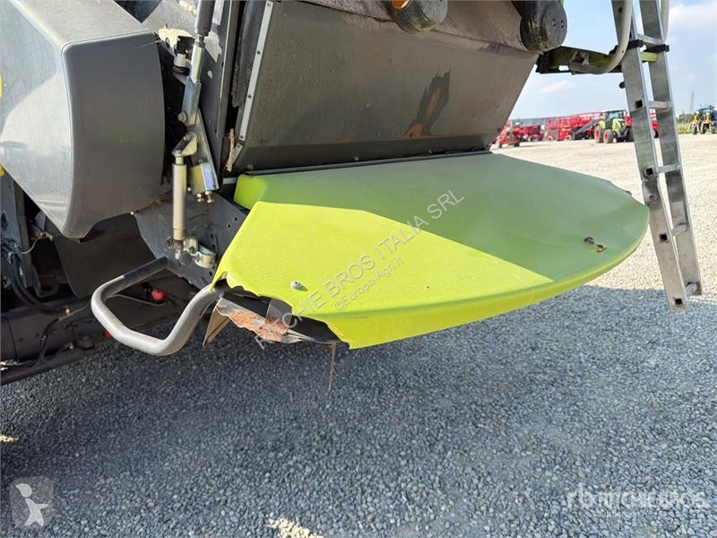 Збір врожаю Claas 750TT Combine Harvester