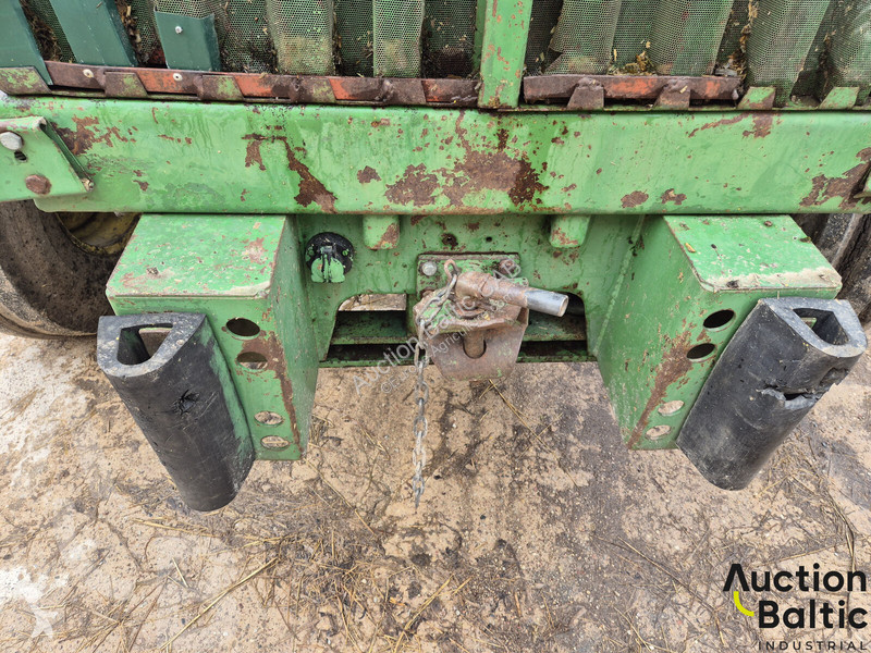 Жатва John Deere