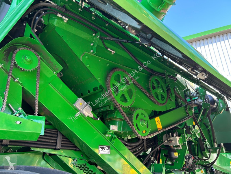 Aratás John Deere  T560