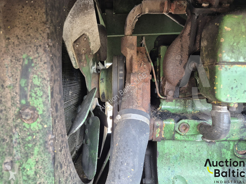 Жатва John Deere
