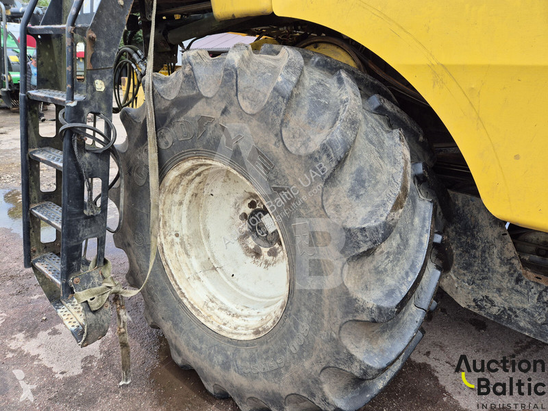 Skörd New Holland CS 6080