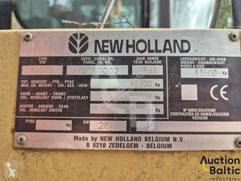 New Holland FX 375 harvest