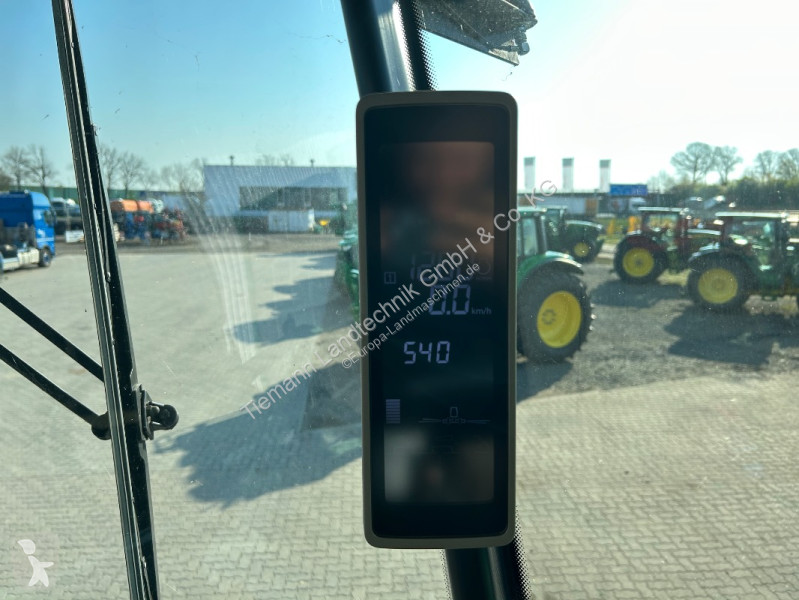 John Deere  T670 harvest