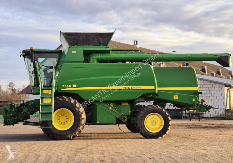 Moisson John Deere T560