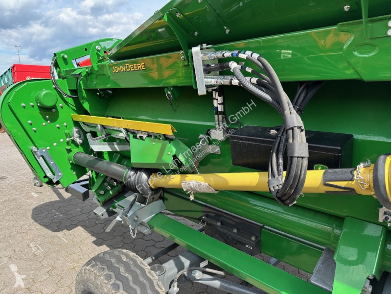 Moisson John Deere 725 X 7,50 mtr. Demo