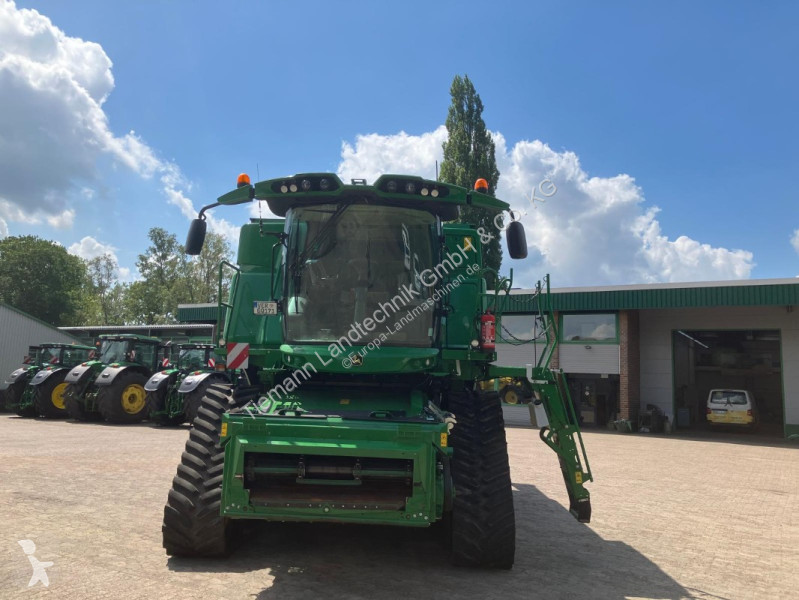 Moisson John Deere T