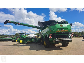 Moissonneuse-batteuse John Deere