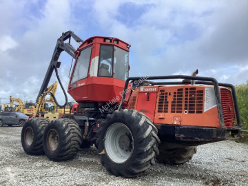 Komatsu Forest harvester