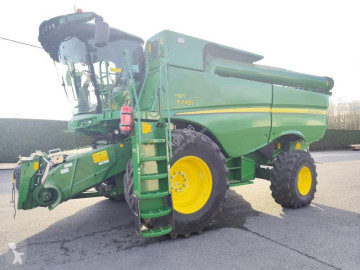 Moissonneuse-batteuse John Deere