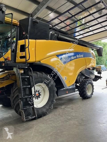 New Holland  CX 8040 harvest