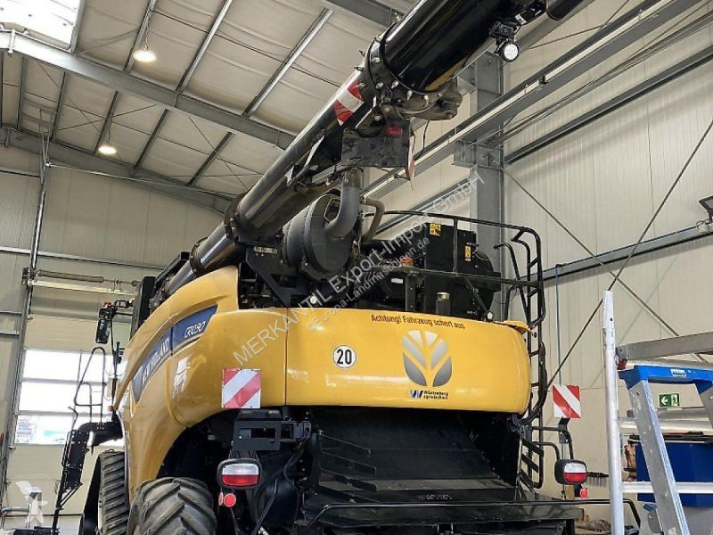 Skörd New Holland  CR 10.90
