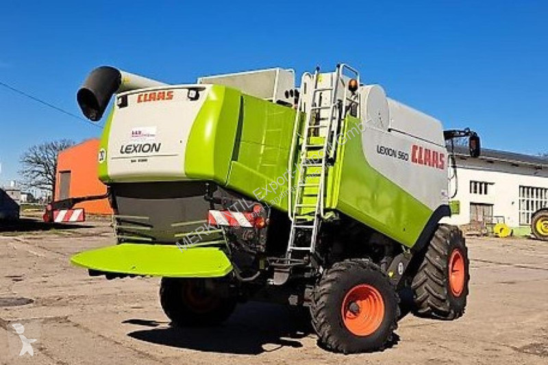 Moisson Claas  Lexion 560