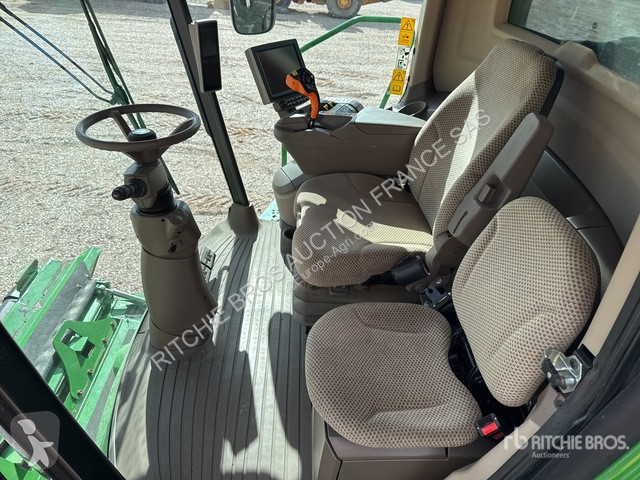 Збір врожаю John Deere  S780 HillMaster