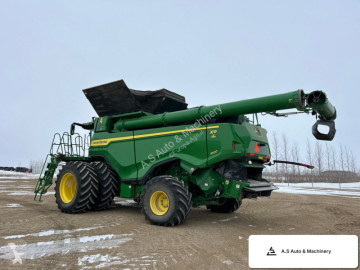 Moissonneuse-batteuse John Deere