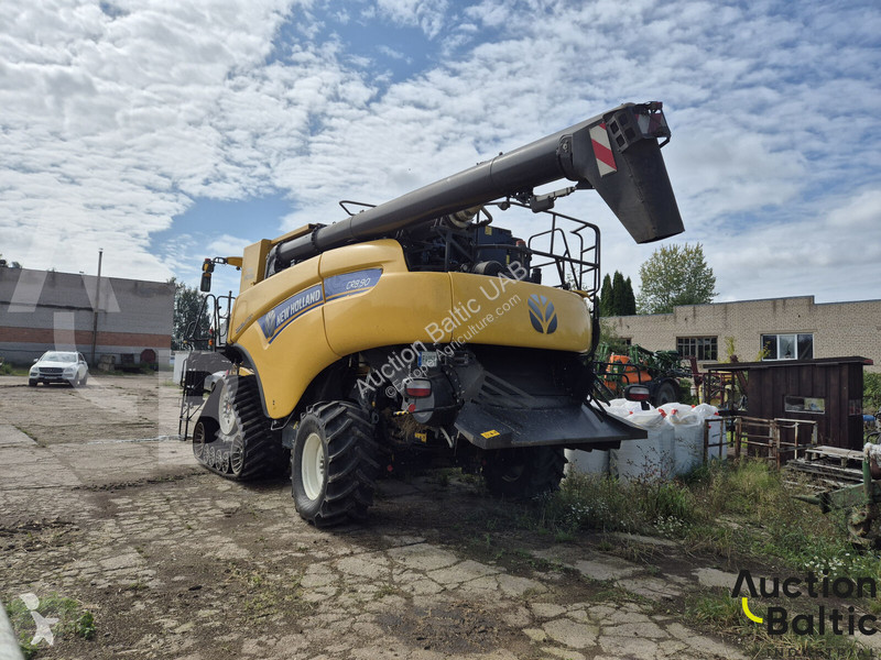 Cosecha New Holland CR 8.90