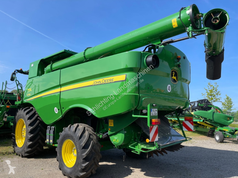 Moisson John Deere S