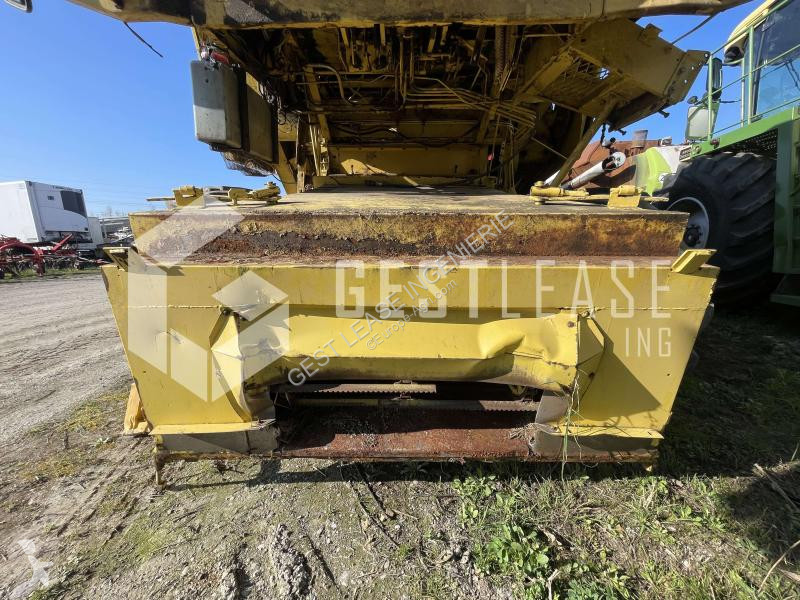 Ceifeira New Holland  CLAYSON 1540
