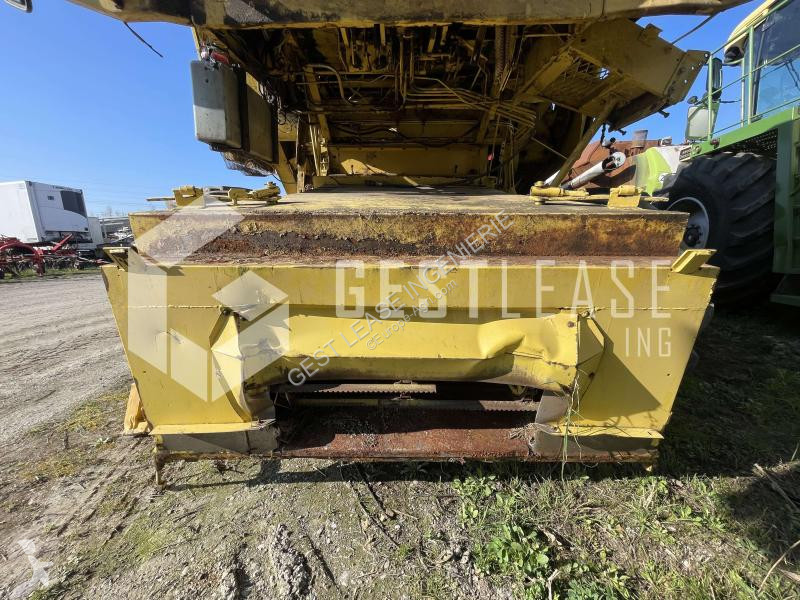Skörd New Holland  CLAYSON 1540