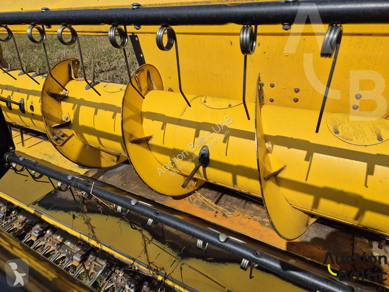 Cosecha New Holland CR 8.90