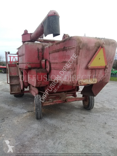 Ceifeira Massey Ferguson MOISSONNEUSE BATTEUSE 500