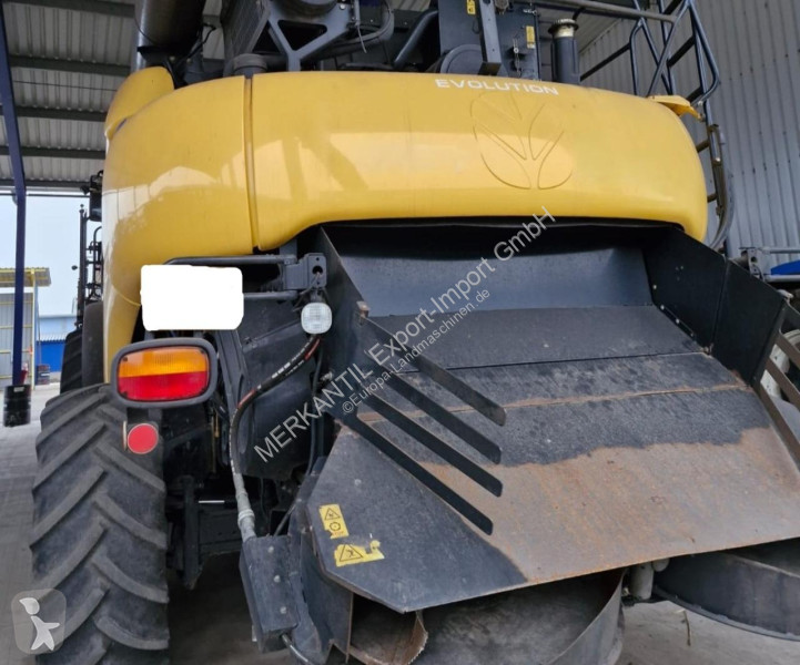 Oogst New Holland  CR 9080 Evolution