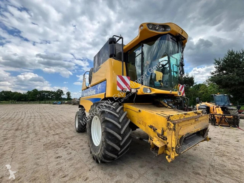 Skörd New Holland  CSX7070