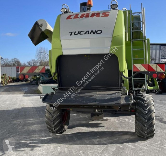Skörd Claas  Tucano 320