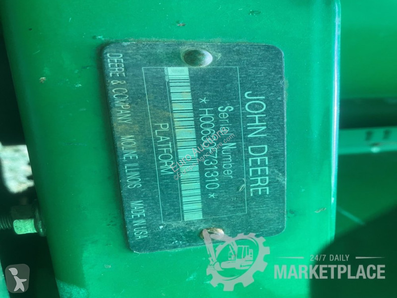 Збір врожаю John Deere 630F