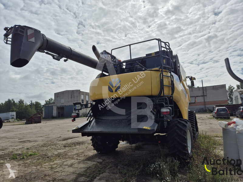 Cosecha New Holland CR 8.90