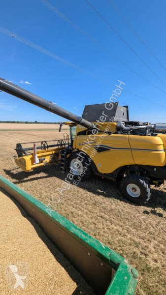 Cosecha New Holland  CX 8.70 ST5 + SW 7,63...