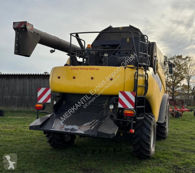 Cosecha New Holland  CR 9070