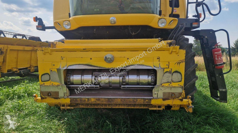 Cosecha New Holland  CR 9090