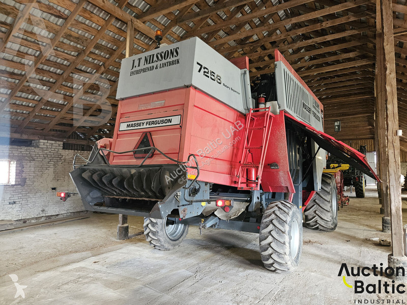 Moisson Massey Ferguson 7256