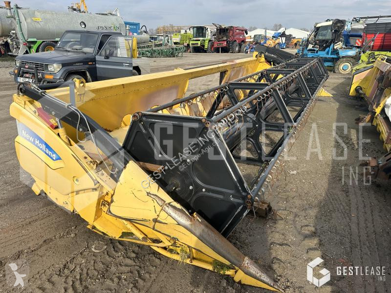 Moisson New Holland  24
