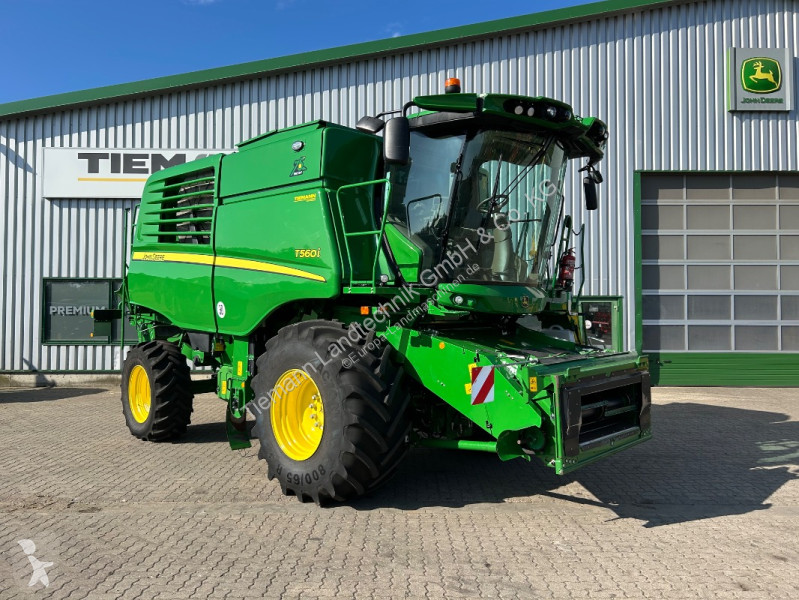 Aratás John Deere  T560