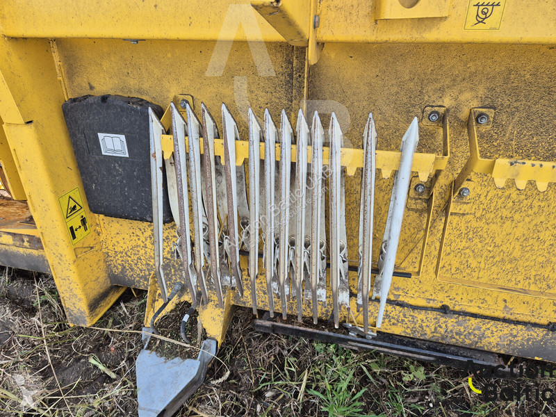 Cosecha New Holland CR 8.90