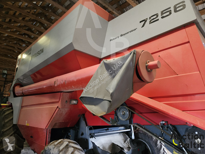 Moisson Massey Ferguson 7256
