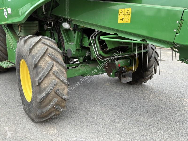 Žně John Deere T560i
