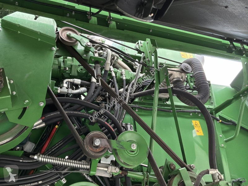 Žně John Deere T560i