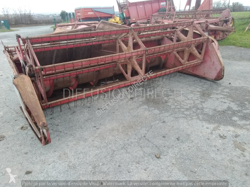 Ceifeira Massey Ferguson MOISSONNEUSE BATTEUSE 500