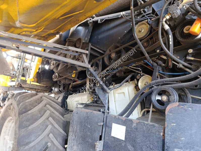 Oogst New Holland  CR 9080 Evolution
