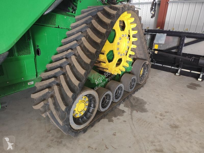John Deere X9 1100 harvest