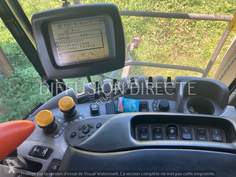 Skörd New Holland MOISSONNEUSE CR 980
