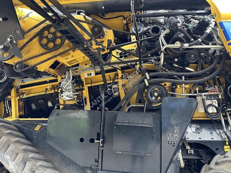 Skörd New Holland  CR 10.90