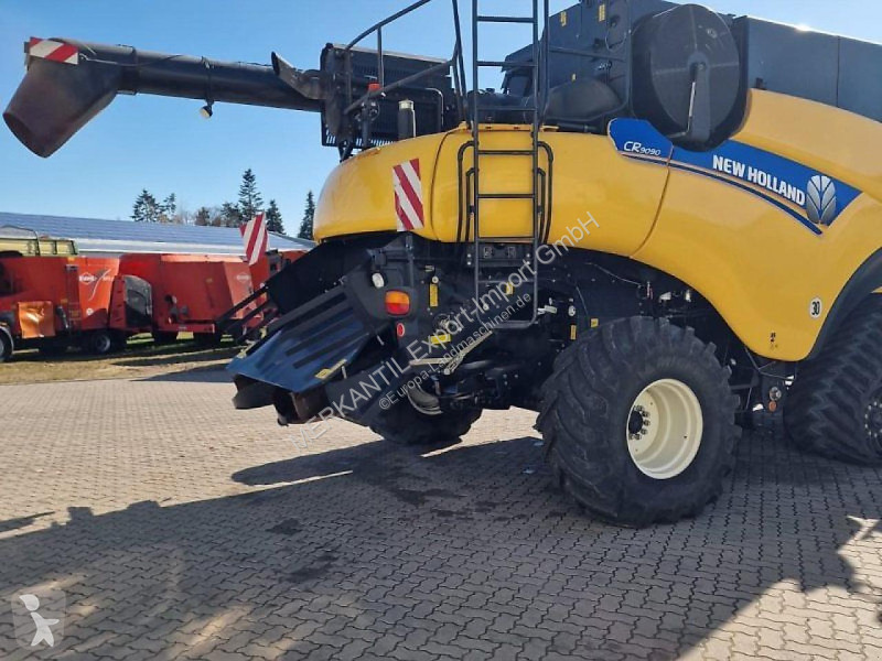 Skörd New Holland  CR 9090