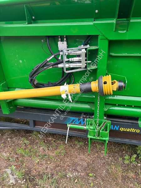 Moisson John Deere  635R MY21