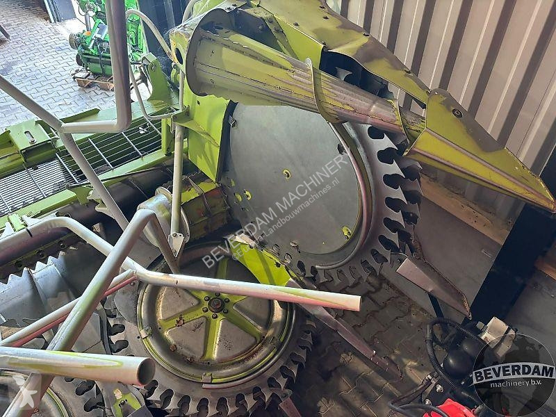 Claas RU 600 harvest