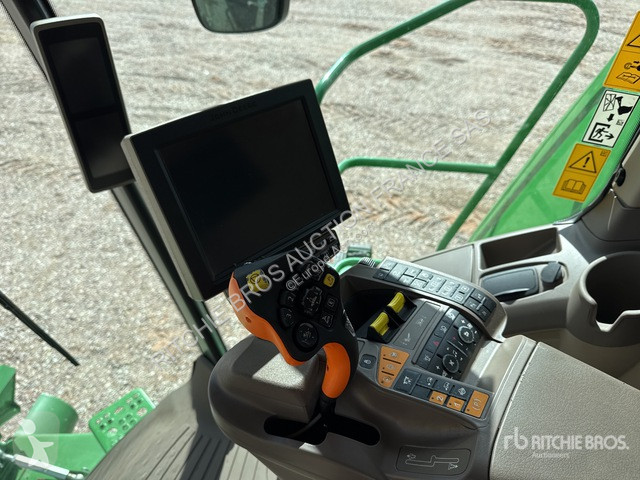 Збір врожаю John Deere  S780 HillMaster