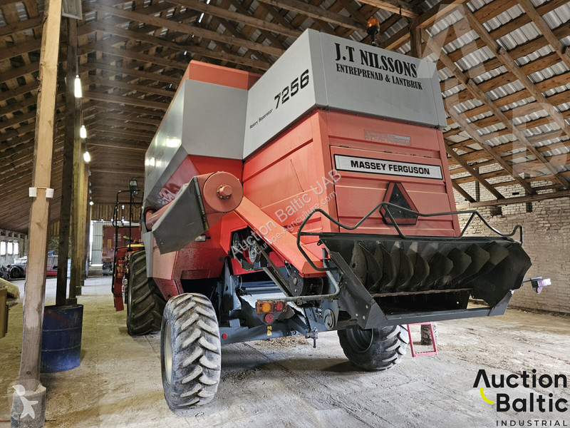 Moisson Massey Ferguson 7256